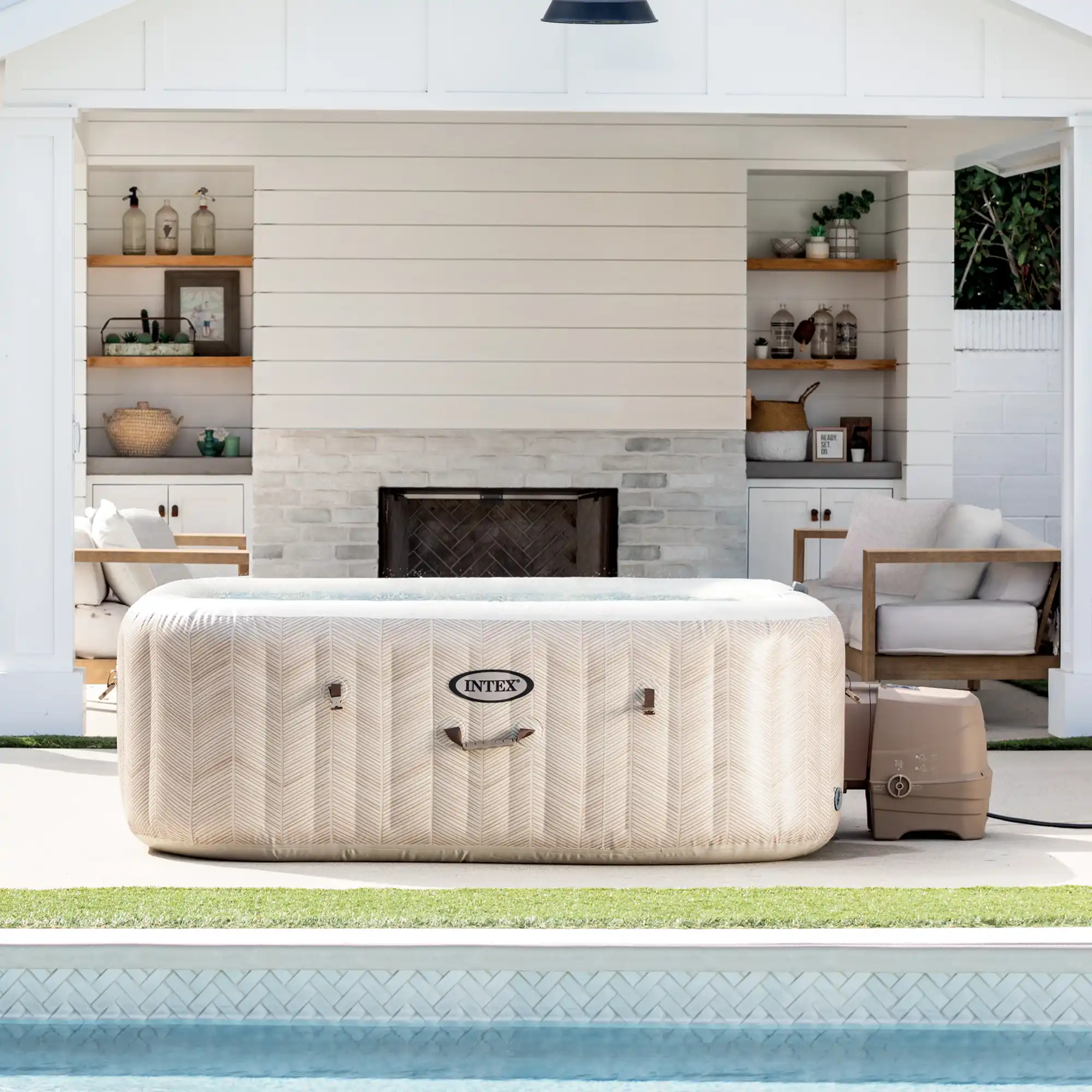 Надуваемо джакузи Intex PureSpa Chevron Bubble Deluxe, 6 места, 239 х 71 см, 170 въздушни струи, бяло
