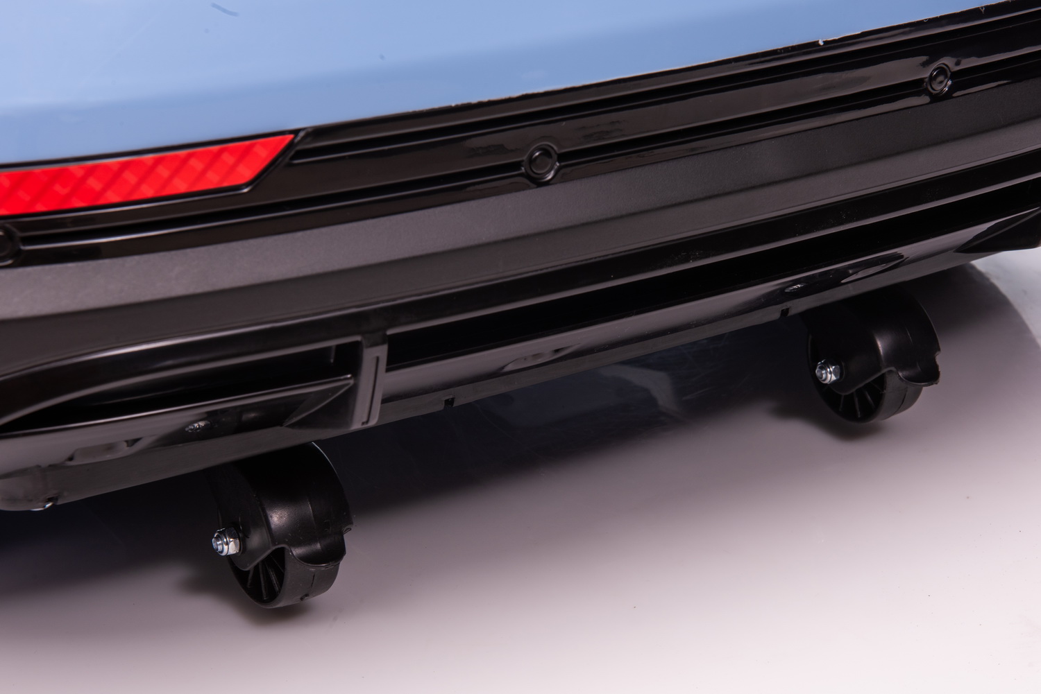 Детски акумулаторен автомобил с USB, Audi QS8, кожени седалки, син - Image 20